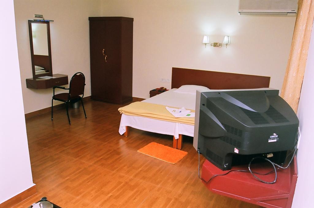 Hotel Srinivas Kochi Bilik gambar