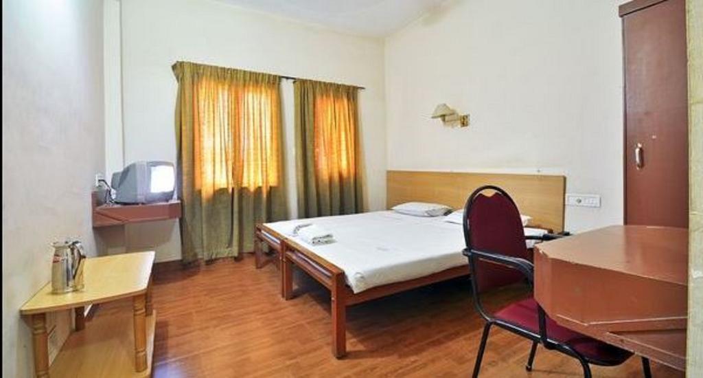 Hotel Srinivas Kochi Luaran gambar