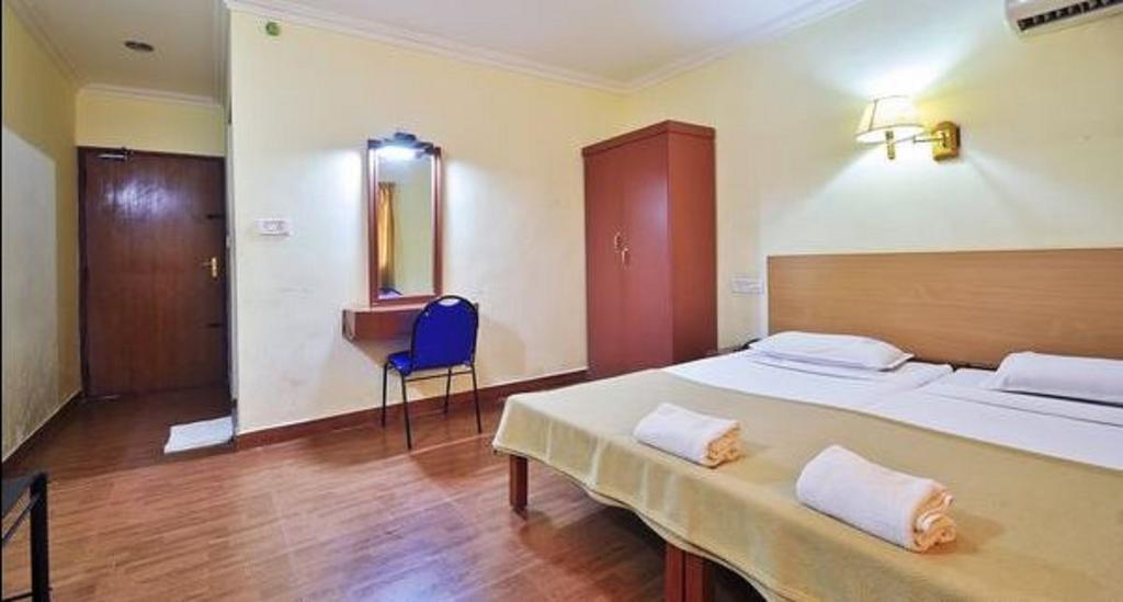 Hotel Srinivas Kochi Luaran gambar